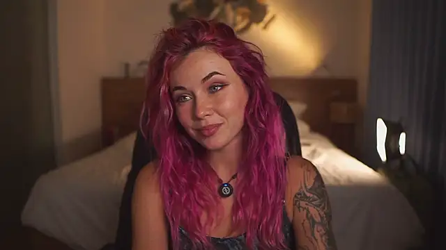 Sarah Pink online show from 03/12/26, 02:12