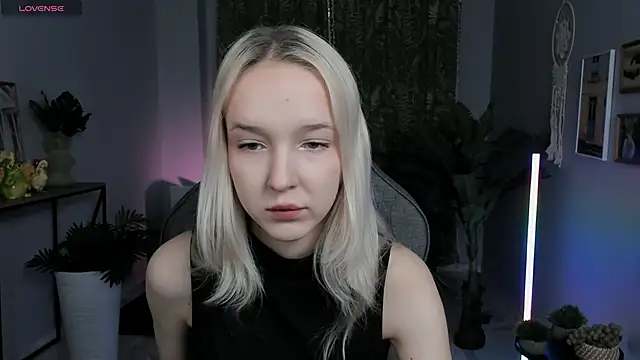 MaoqiBeverly online show from 03/15/26, 05:24