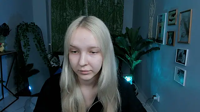 MaoqiBeverly online show from 04/13/26, 06:08