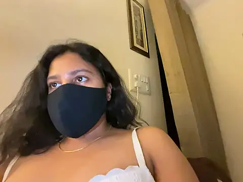 Anna girl22 online show from 04/18/26, 07:07