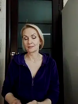 MichelleSolis online show from 04/21/26, 06:44