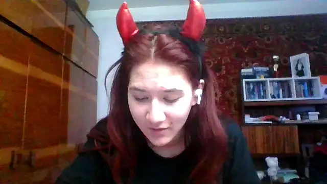 NickiKisinger online show from 02/26/26, 05:17