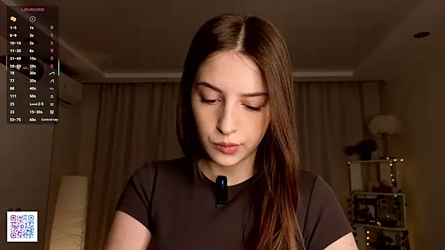 LeanneDinkle online show from 04/12/26, 04:06