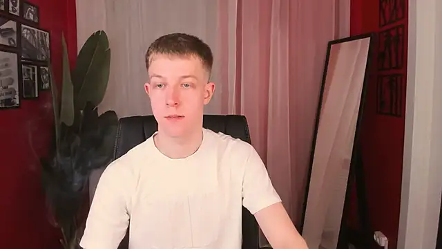 Snapshot of Dylan_Norton chatting on 05/05/26, 05:48 Dylan Norton online show from 05/05/26, 05:48