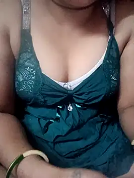 Annuhot143 online show from 02/15/26, 08:24