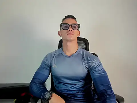 CRISTHIAN WOLF1 online show from 02/15/26, 09:22