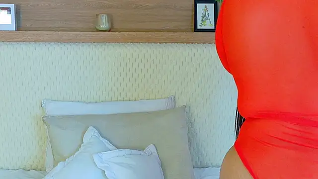 VioletBloomm online show from 03/19/26, 11:47