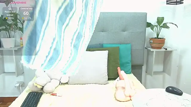 Sophia Valentina online show from 04/09/26, 04:34