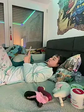 Just-Lilly online show from 03/19/26, 01:04