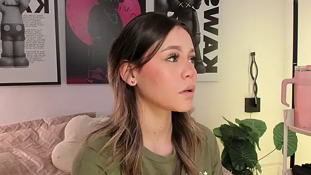 Hey lucy   online show from 03/12/26, 11:27