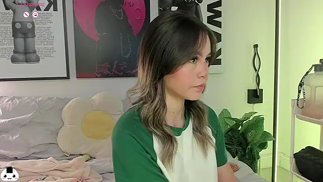 Hey lucy   online show from 04/01/26, 11:22