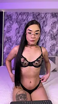 Mialarouse online show from 04/23/26, 08:55