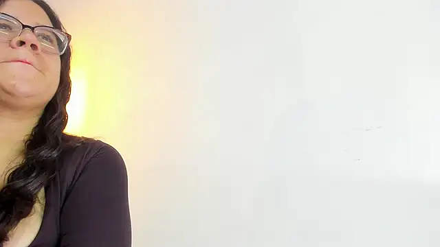 RousMature online show from 03/21/26, 09:51