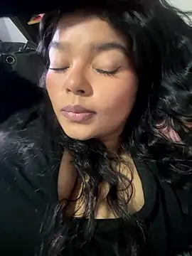 moonhelen online show from 04/01/26, 10:07