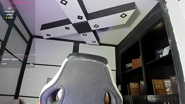 Snapshot of CarolineFyre chatting on 03/01/26, 06:10 CarolineFyre online show from 03/01/26, 06:10