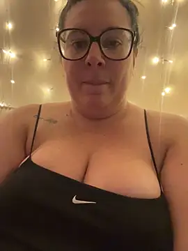 JasmineGlow7 online show from 02/18/26, 10:06