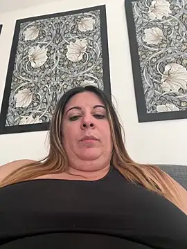 Snapshot of JasmineGlow7 chatting on 05/09/26, 01:49 JasmineGlow7 online show from 05/09/26, 01:49