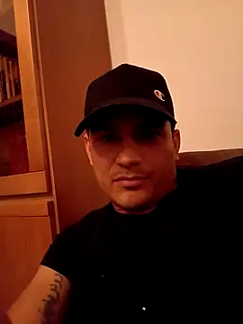 Riccardozz online show from 05/01/26, 01:21