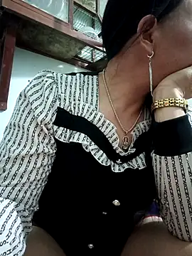 baby 112233 online show from 03/29/26, 04:07