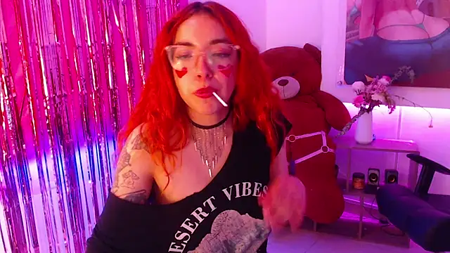 Snapshot of mere_in_redd chatting on 05/11/26, 04:04 mere in redd online show from 05/11/26, 04:04