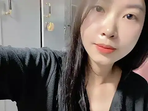 Linne6789 online show from 04/21/26, 07:58