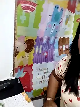 biggbooty15 online show from 02/18/26, 05:47