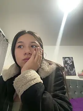 DULCE MARIA EF online show from 03/04/26, 11:49