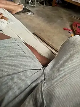 Leoh28 online show from 04/22/26, 04:52