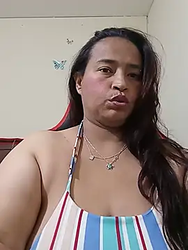 Snapshot of BustySexy_Nataly chatting on 07/21/26, 04:48 BustySexy Nataly online show from 07/21/26, 04:48