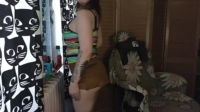 Snapshot of Ozalin_ chatting on 05/20/26, 11:27 Ozalin online show from 05/20/26, 11:27