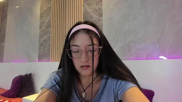 HannaWen  online show from 03/12/26, 12:55