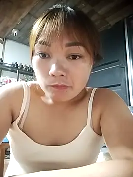 Snapshot of cute-hiphop chatting on 07/19/26, 01:59 cute-hiphop online show from 07/19/26, 01:59