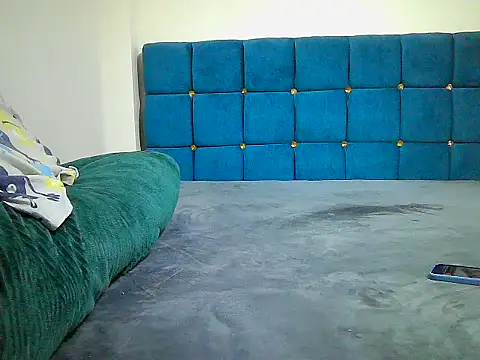 Lebo2004 online show from 03/06/26, 06:32