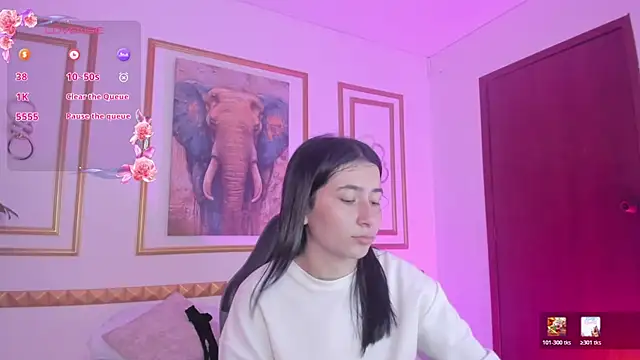charlottee27  online show from 07/10/26, 02:16