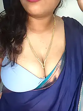 Chinnima143 online show from 02/02/26, 03:49