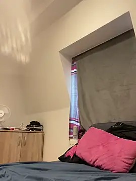 LeonieClaire online show from 03/05/26, 12:01