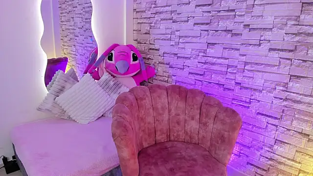 Elarossie online show from 03/08/26, 07:39