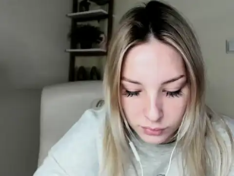 VelvetAngela online show from 02/12/26, 07:47