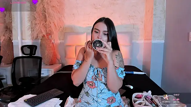 valeriekhaleesi online show from 04/15/26, 08:31