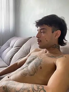 ruffvip online show from 02/05/26, 02:11