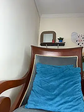 LilaRvsh online show from 04/06/26, 05:47