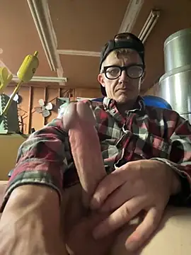 Snapshot of Daddybigdick123123 chatting on 04/28/26, 04:17 Daddybigdick123123 online show from 04/28/26, 04:17