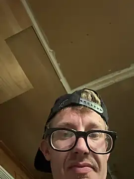 Snapshot of Daddybigdick123123 chatting on 05/19/26, 08:31 Daddybigdick123123 online show from 05/19/26, 08:31