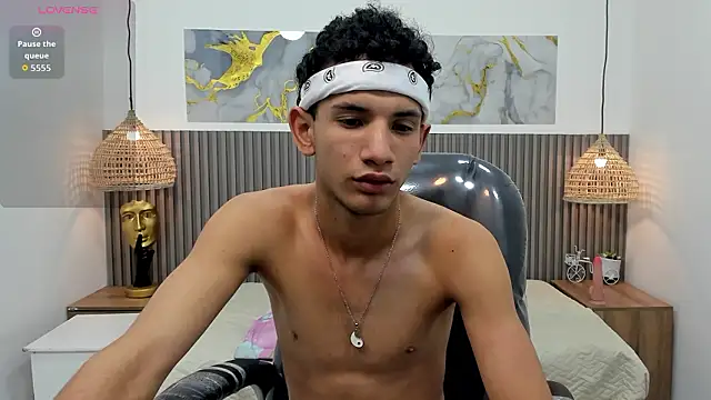 JDWhite18 online show from 03/30/26, 06:14