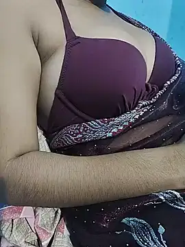 Snapshot of debykajal chatting on 05/24/26, 12:32 debykajal online show from 05/24/26, 12:32