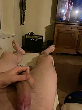 Snapshot of keev09 chatting on 02/16/26, 10:06 keev09 online show from 02/16/26, 10:06