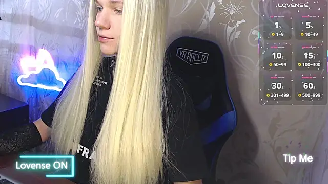 Shiny Victoria online show from 03/14/26, 09:04