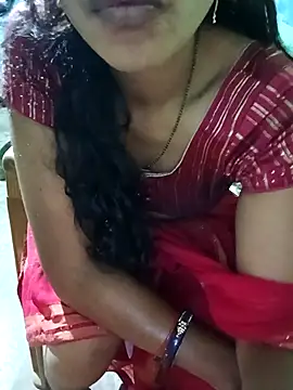 Royal hotti0011 online show from 03/18/26, 08:50