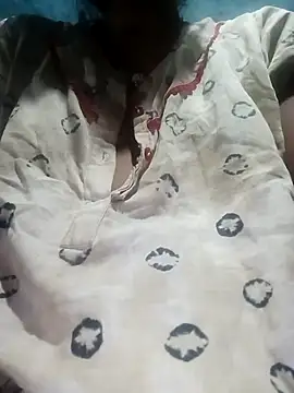 Royal hotti0011 online show from 04/19/26, 09:17