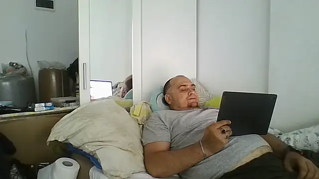 vitalik66679 online show from 06/18/26, 05:19